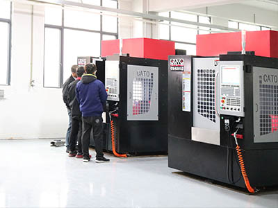 5-axis CNC Machining Center